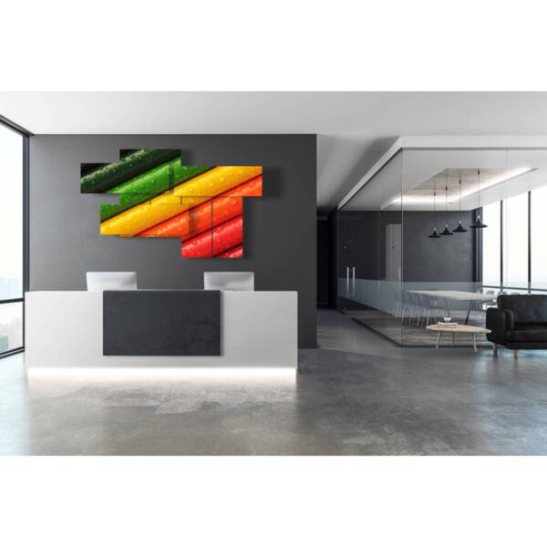 maison de tableaux modernes aux crayons de couleur