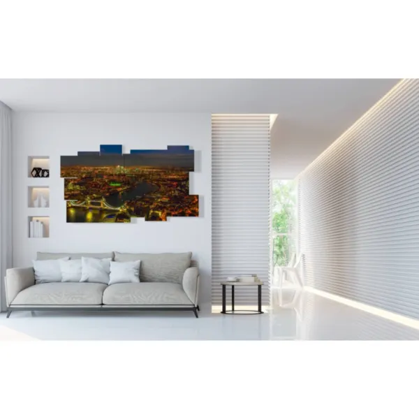 images of London in the evening