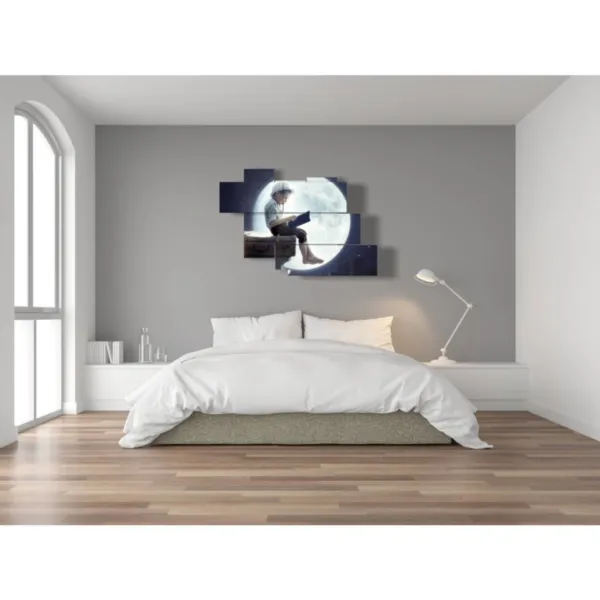 Paintings, photos, love, and fantasy