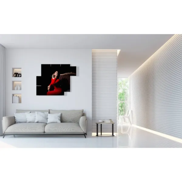 Paintings with sensual and romantic photos