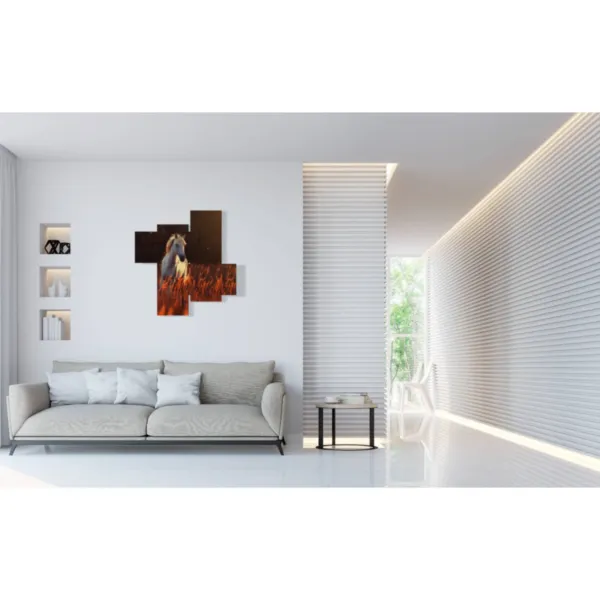 cartel de caballos al atardecer