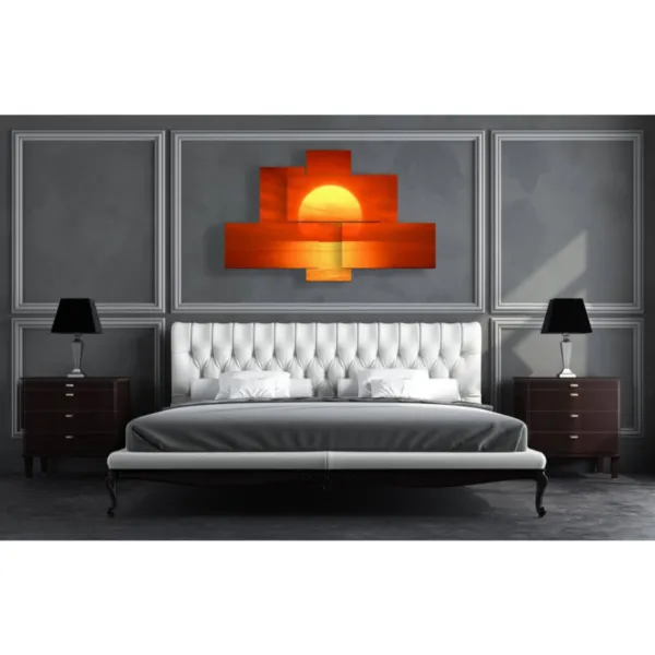 Decoración con cuadro de atardecer.