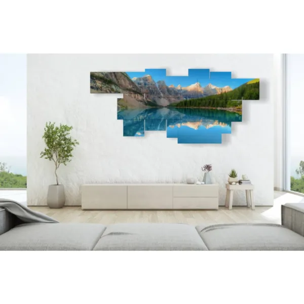 Mobilier avec des tableaux représentant le lac et les montagnes