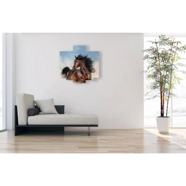 meubles avec des tableaux de chevaux