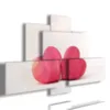 Cuadros abstractos con corazones pequeños.