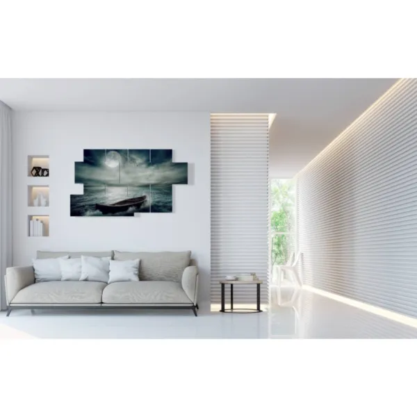 Gemälde mit einem Boot im stürmischen Meer