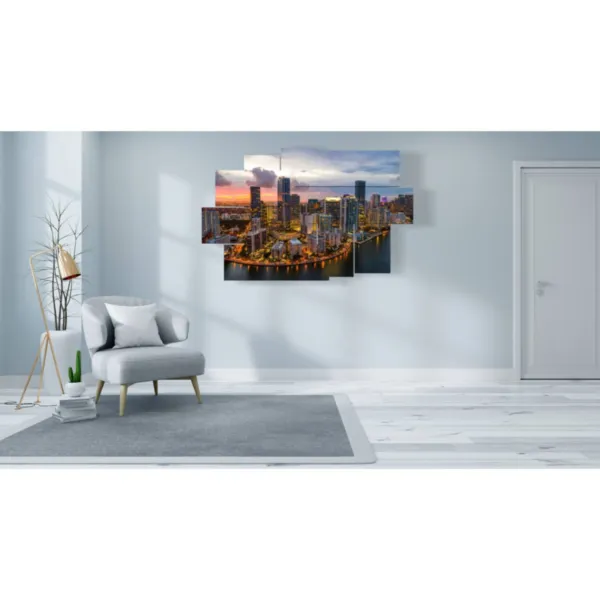 Mobilier avec une photo de Miami la nuit
