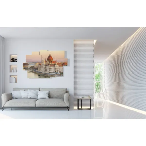 photos of downtown Budapest