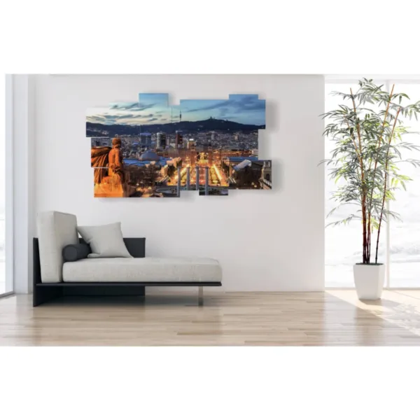 Bilder von der Wand in Barcelona bei Nacht