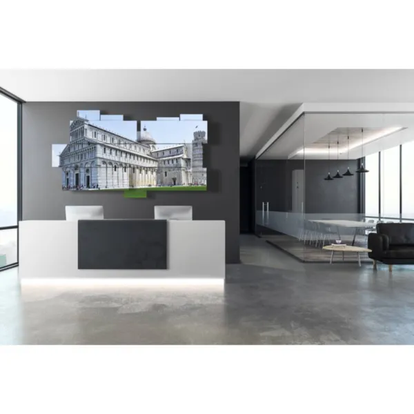 Murals with Italian urban landscapes