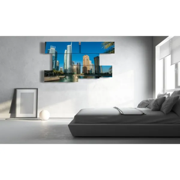 Picture frame with a photo of Dubai