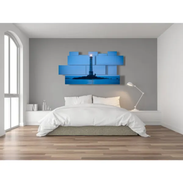 Impresiones de torre y faro con luz.