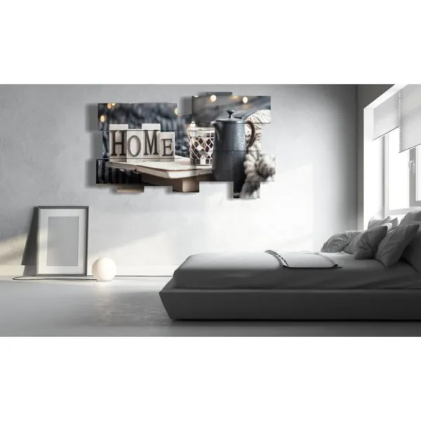 Decorative frames with ''Home'' inscription