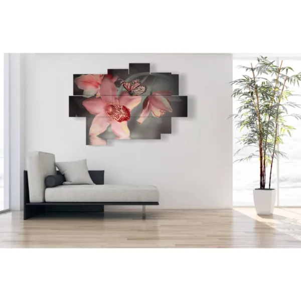 Gemälde mit Blumen und Schmetterlingen auf Leinwand