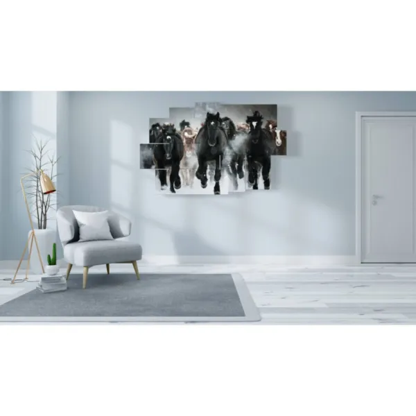 Wall decoration of a galloping horse