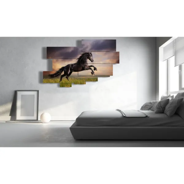 Peintures de chevaux au coucher du soleil dans un champ