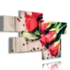 Cuadros con corazones y rosas rojas.