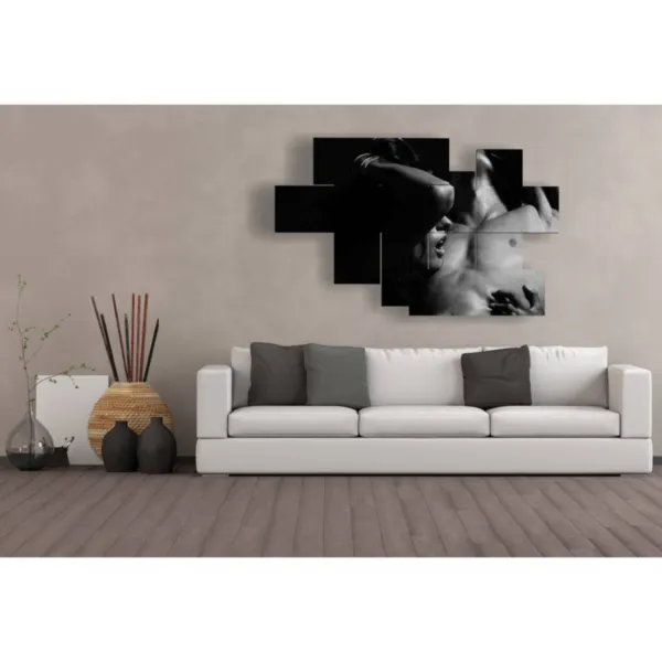 Sensual prints: women, I see, I don''t see.