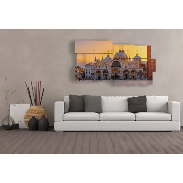 Cuadros de Venecia, Plaza de San Marcos, decoraciones