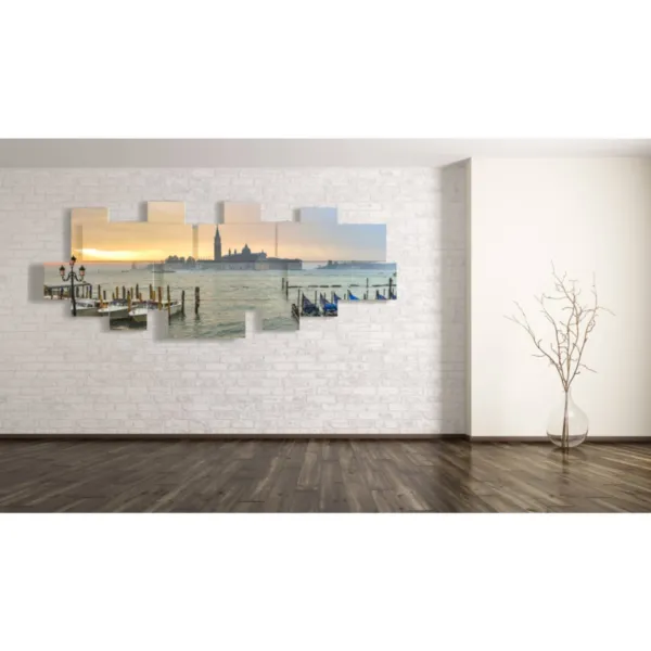 Paintings of Venice and the sea