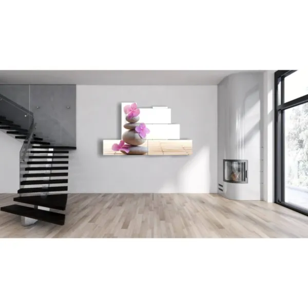 Designbilder mit Steinen und Blumen