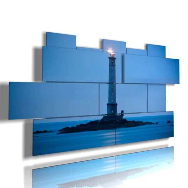 Cuadro de torre y faro con luz de noche.